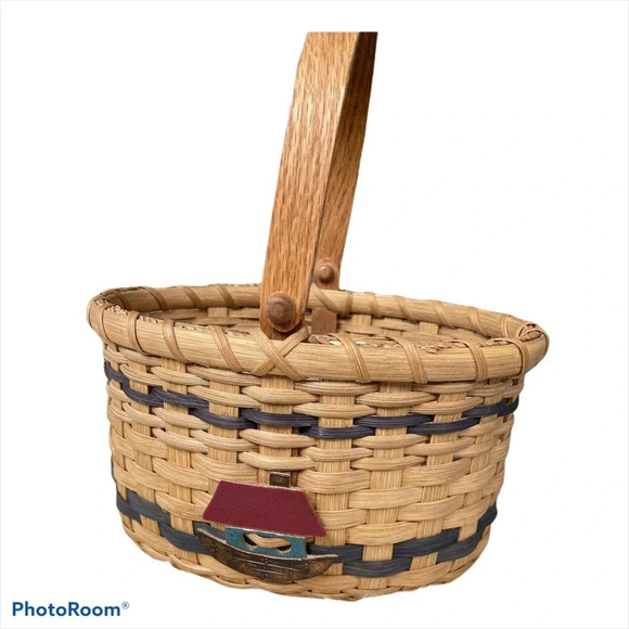 Cute handmade basket with ceramic sailboat coastal grandmother - Picture 1 of 6